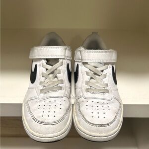 Nike Kids White and Black Sneakers borough low